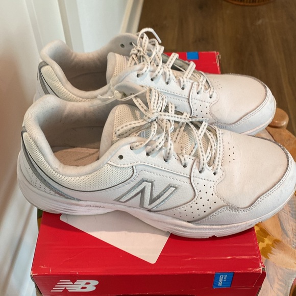 New Balance Women’s Tennis Shoe - Picture 2 of 5